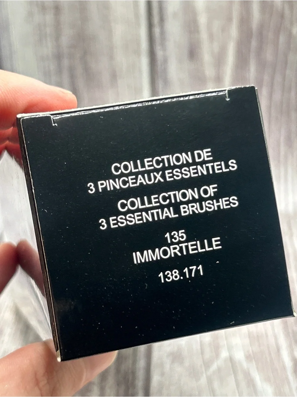 NIB CHANEL Limited Edition Set of 3 Makeup Brushes w/ Case Purple 135 Immortelle